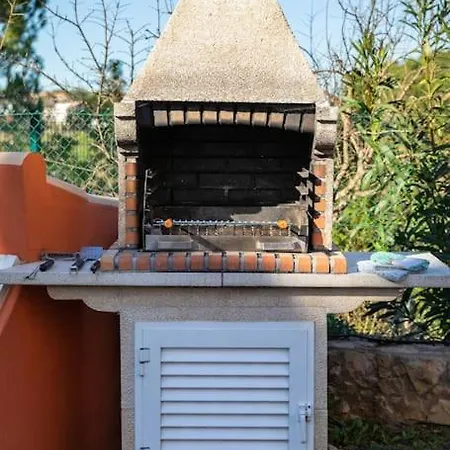 7+1 Bedroom Private Villa, Heated Pool, Games, Bbq * Albufeira