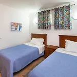 فيلة 7+1 Bedroom Private Villa, Heated Pool, Games, Bbq البوفيرا