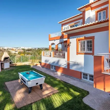 7+1 Bedroom Private Villa, Heated Pool, Games, Bbq