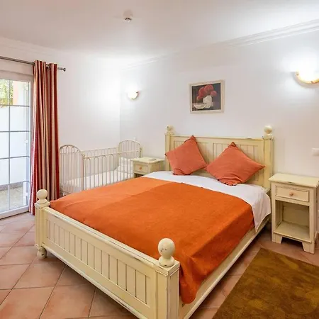 7+1 Bedroom Private Villa, Heated Pool, Games, Bbq Willa Albufeira
