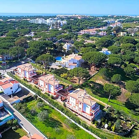 7+1 Bedroom Private Villa, Heated Pool, Games, Bbq