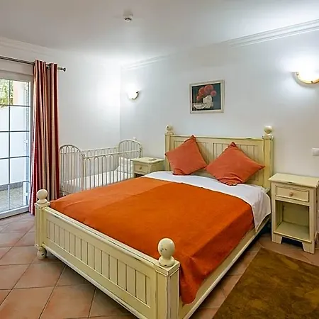 Villa 7+1 Bedroom Private Villa, Heated Pool, Games, Bbq