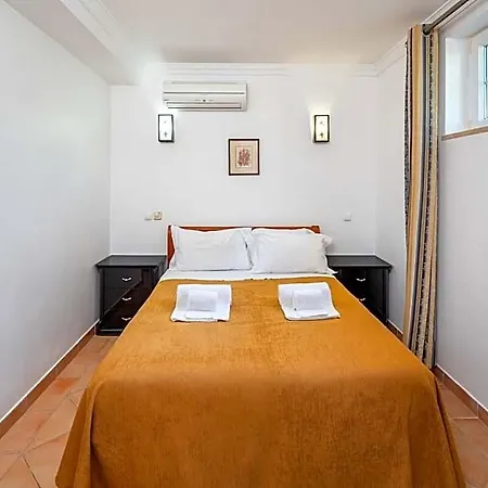 Villa 7+1 Bedroom Private Villa, Heated Pool, Games, Bbq *