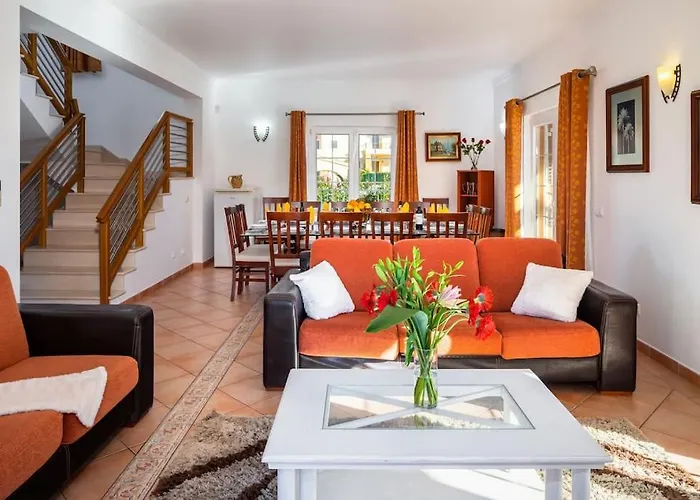 7+1 Bedroom Private Villa, Heated Pool, Games, Bbq