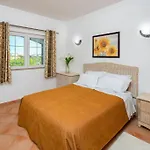 7+1 Bedroom Private Villa, Heated Pool, Games, Bbq * Albufeira